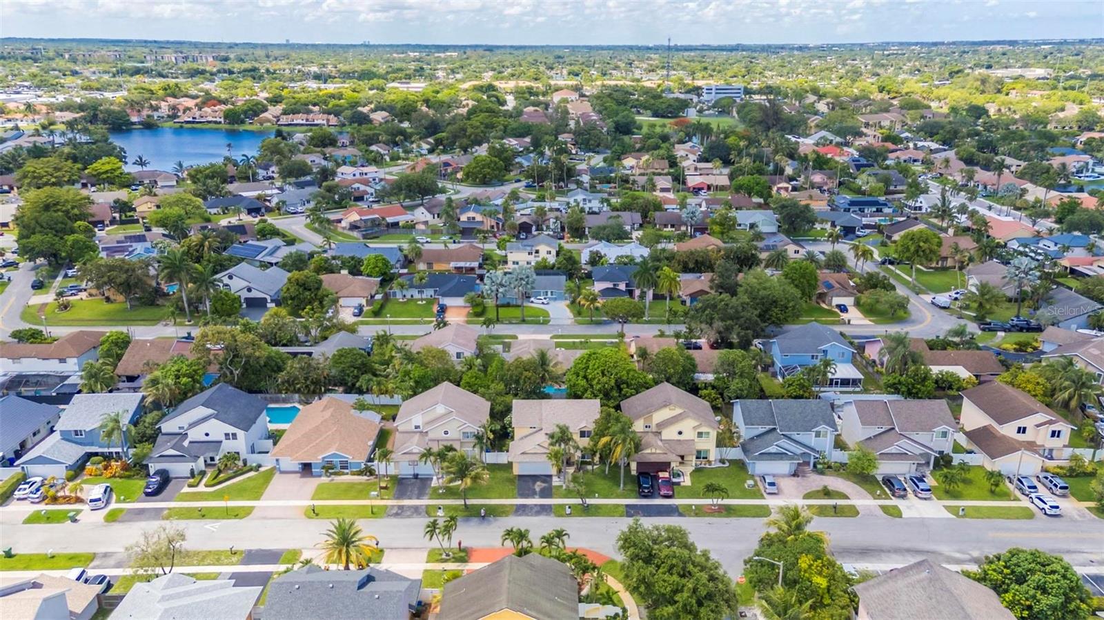 LAKESIDE SOUTH - Residential