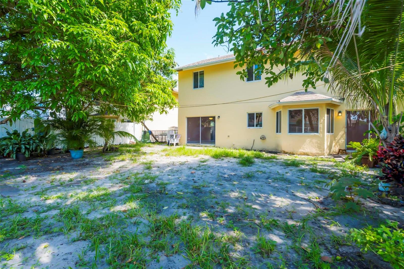 LAKESIDE SOUTH - Residential