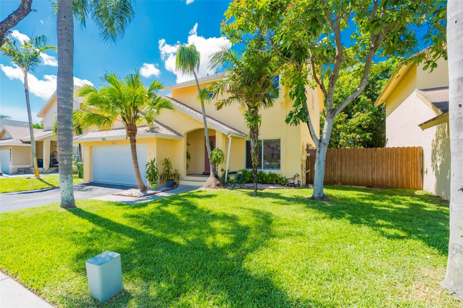 LAKESIDE SOUTH - Residential