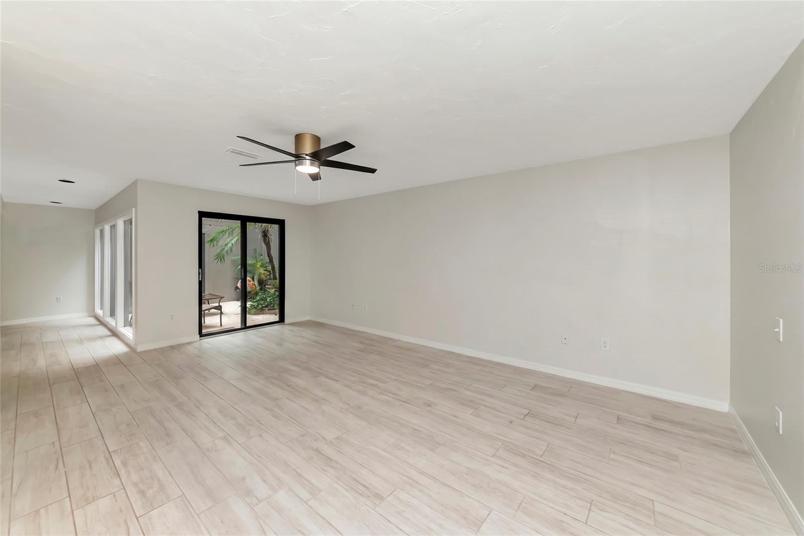 PINE RUN II - Residential