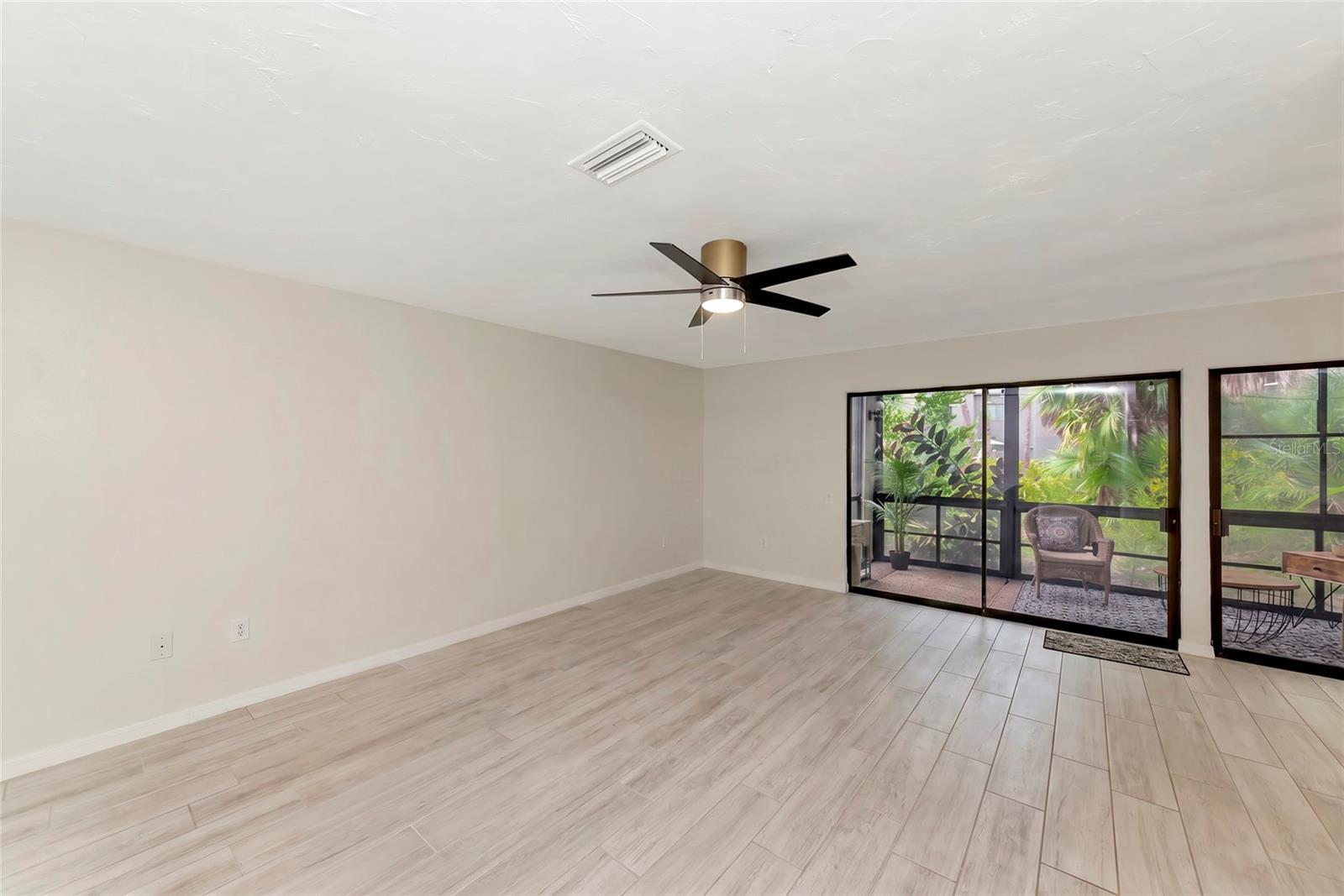 PINE RUN II - Residential