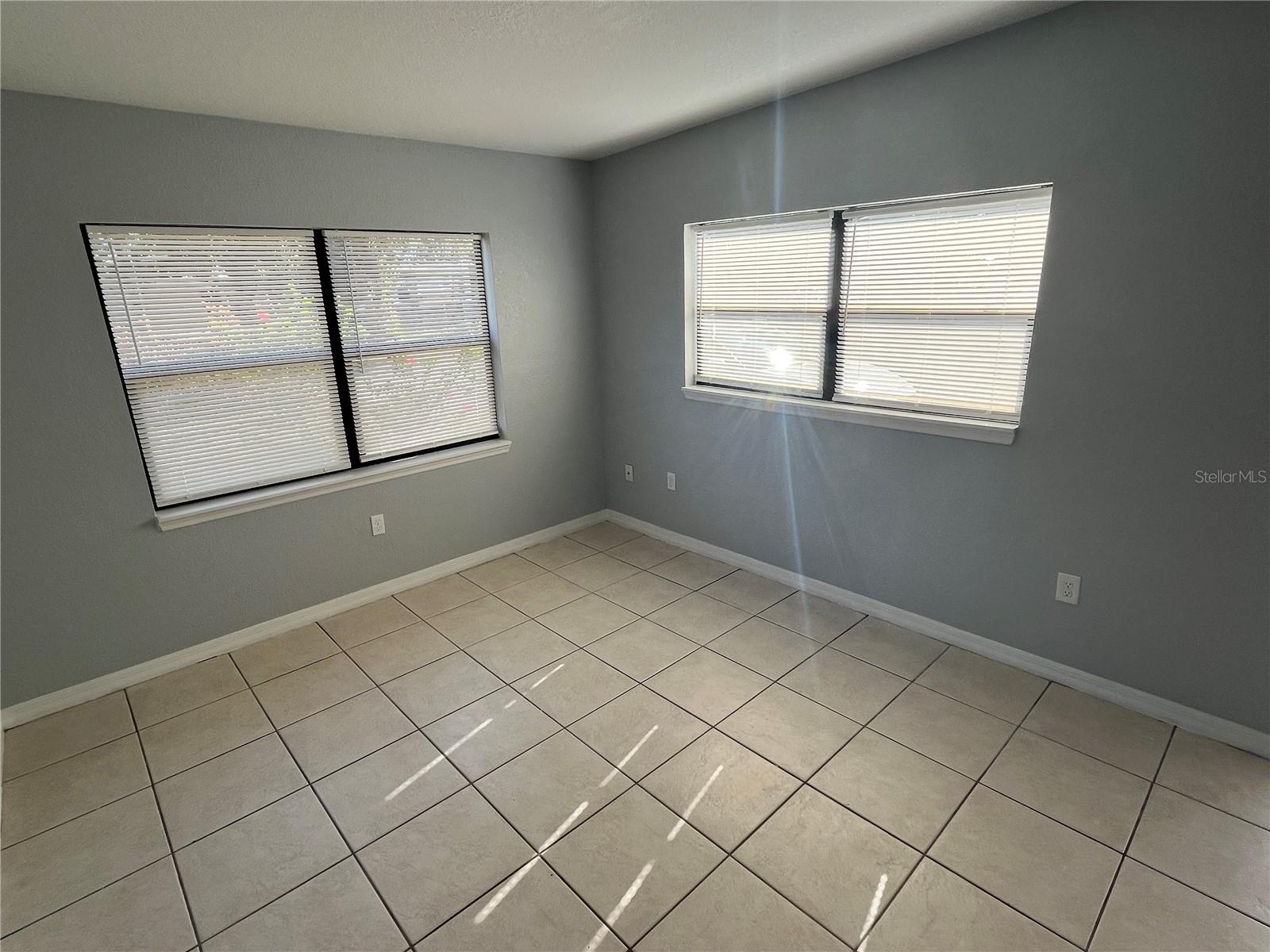 CAREFREE COVE - Residential Lease