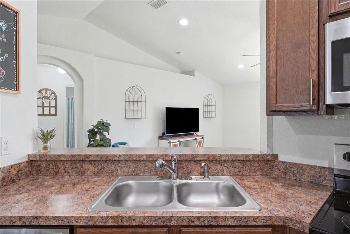 SOLIS GARDENS - Residential