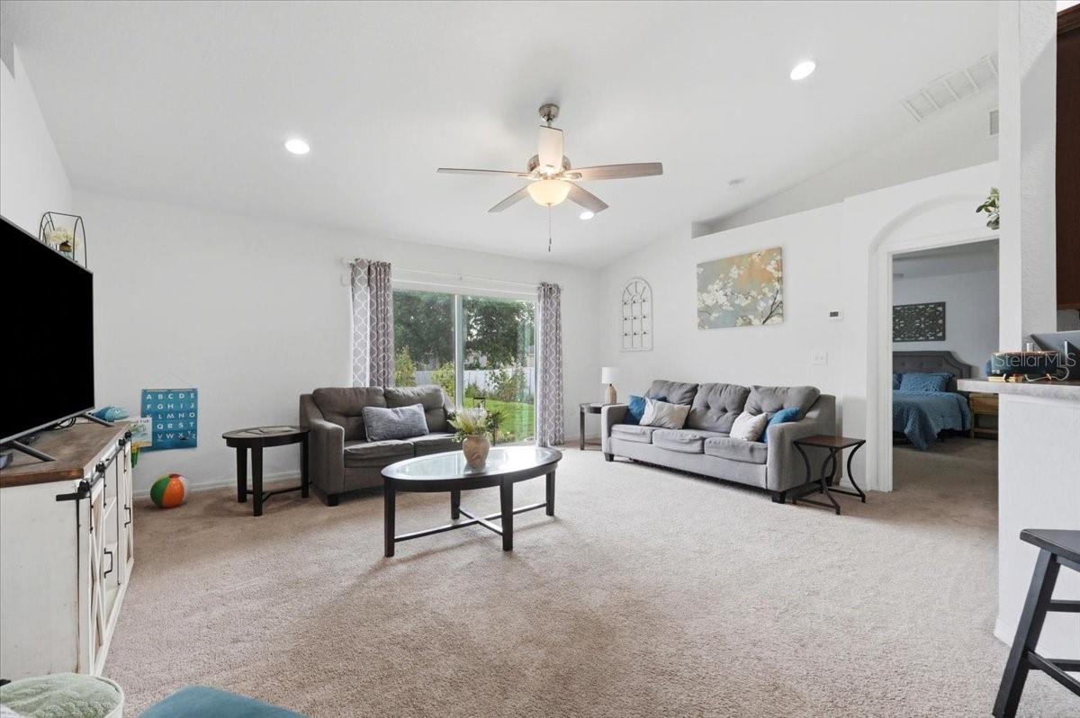 SOLIS GARDENS - Residential