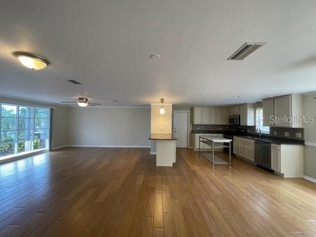 ARIANA HILLS - Residential Lease