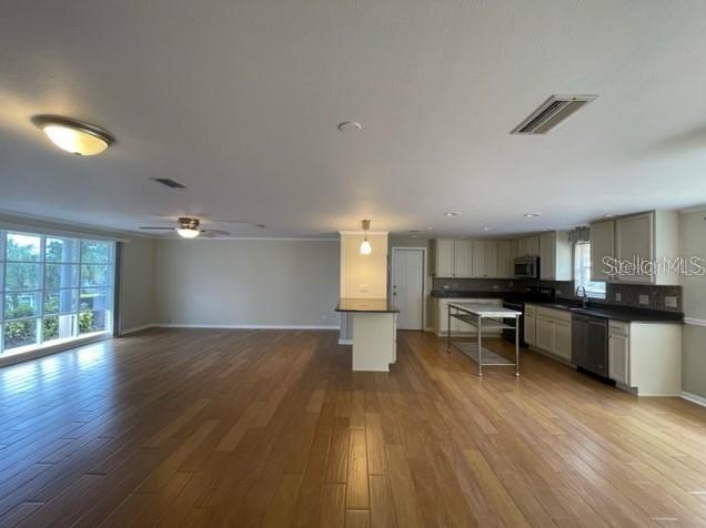 ARIANA HILLS - Residential Lease