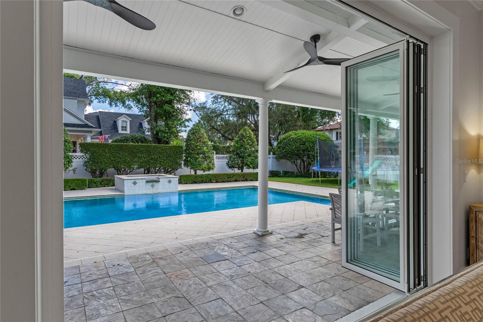 FONTAINEBLEAU - Residential
