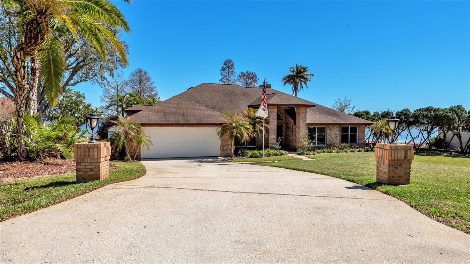 JULIANA WEST - Residential