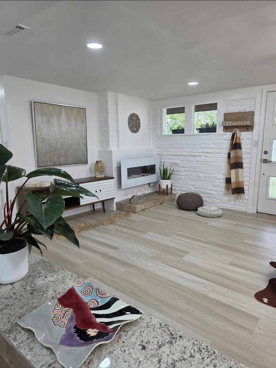 PEACEFUL VISTA HOMES - Residential