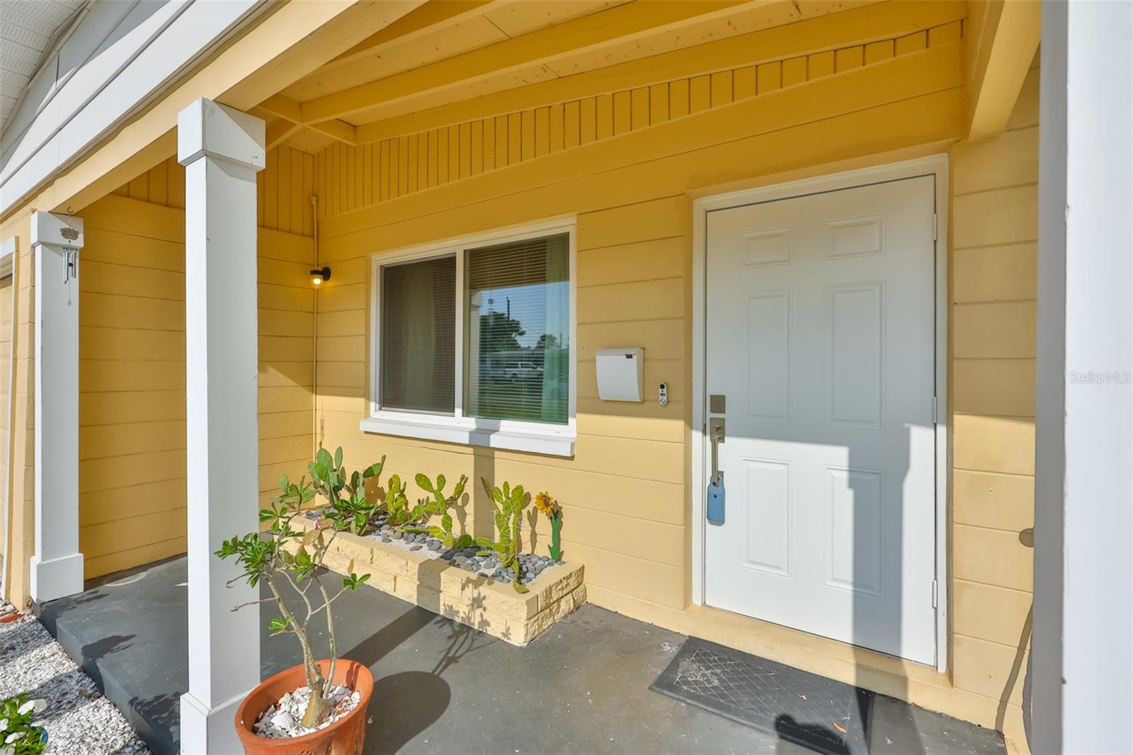 GOLDEN CREST - Residential