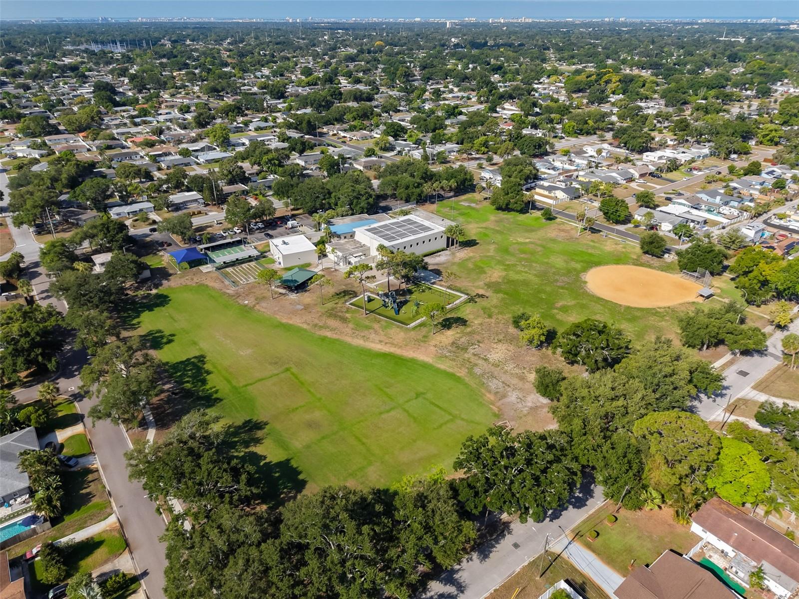 GOLDEN CREST - Residential