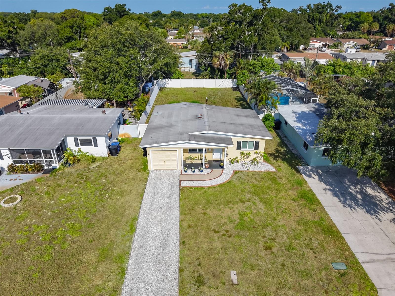 GOLDEN CREST - Residential