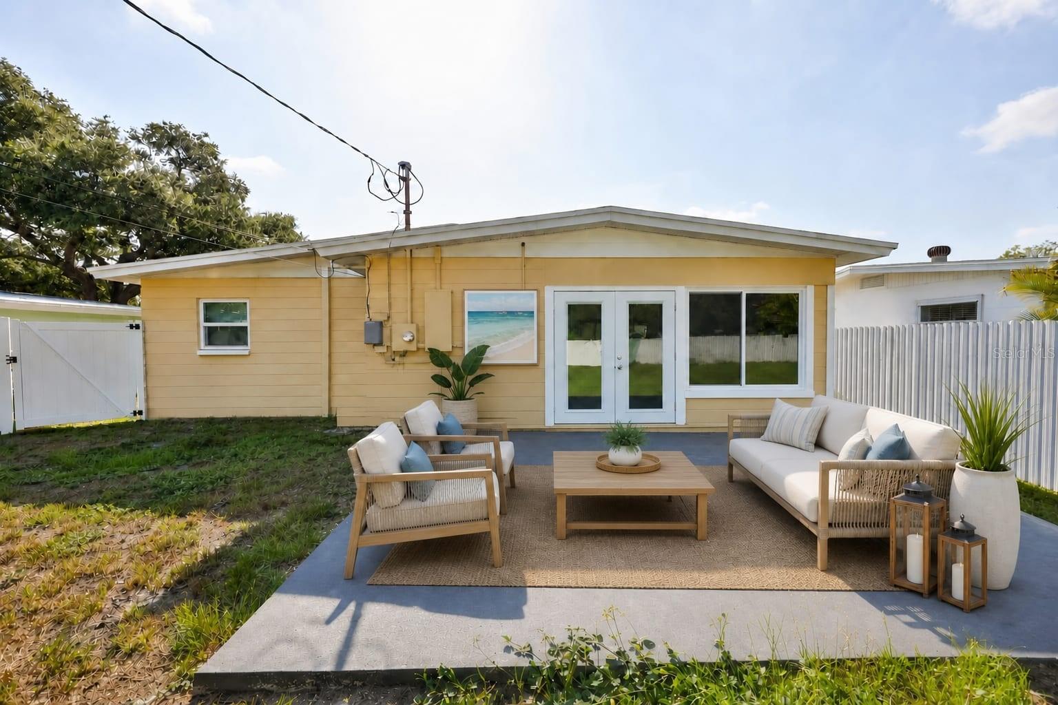 GOLDEN CREST - Residential