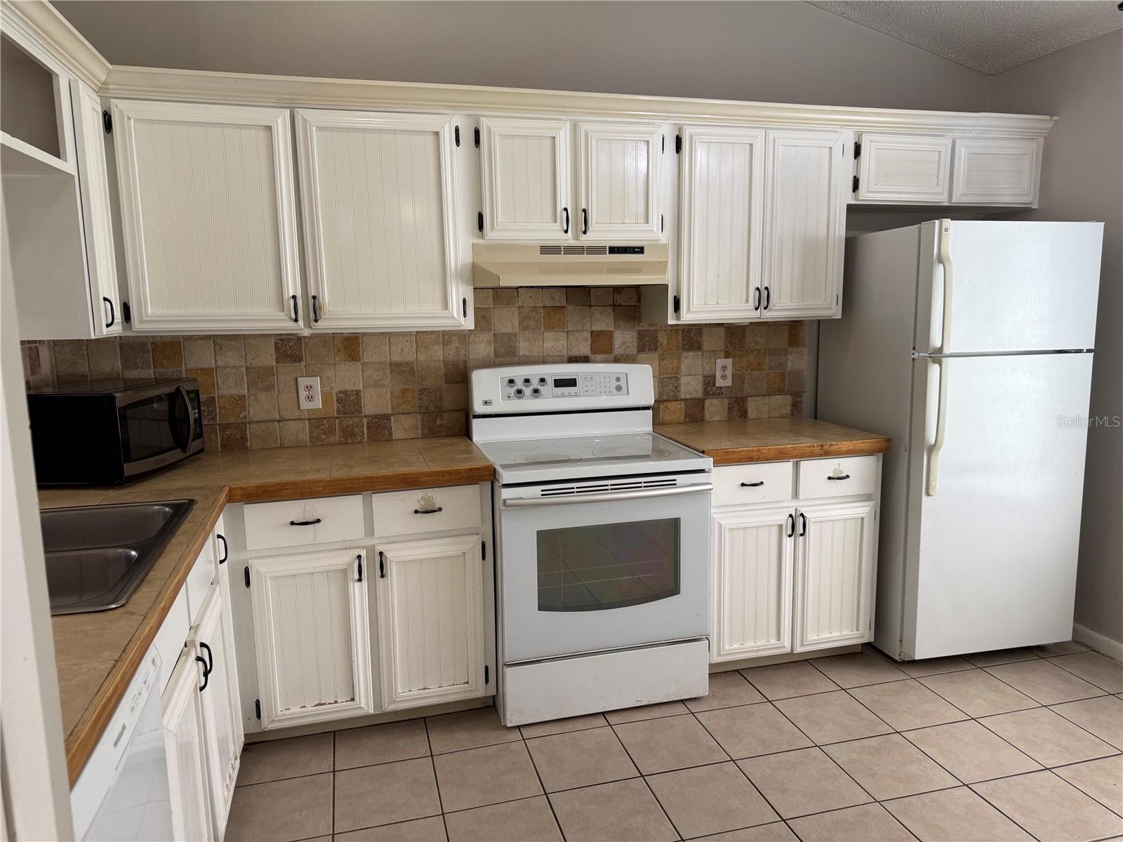 MEADOW RIDGE - Residential