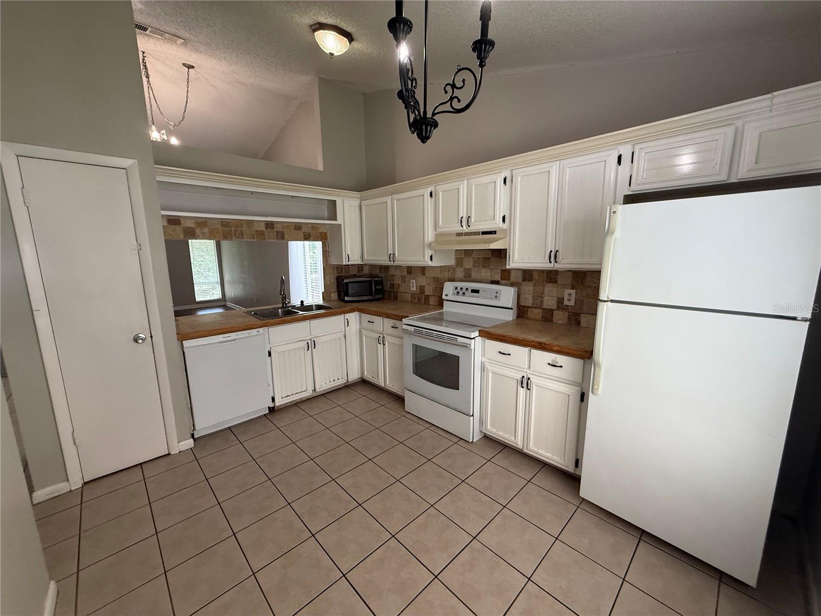 MEADOW RIDGE - Residential