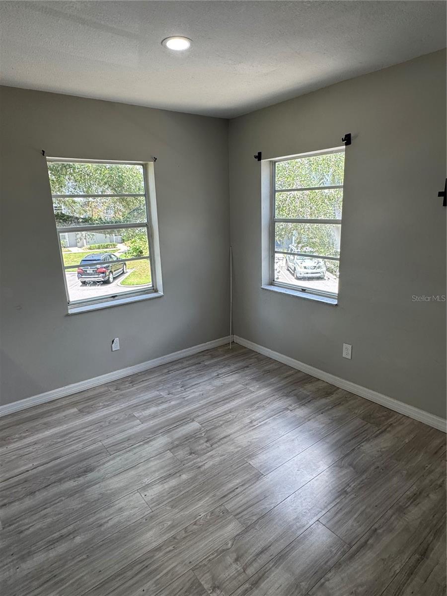WATERSIDE CONDOMINIUM - Residential Lease