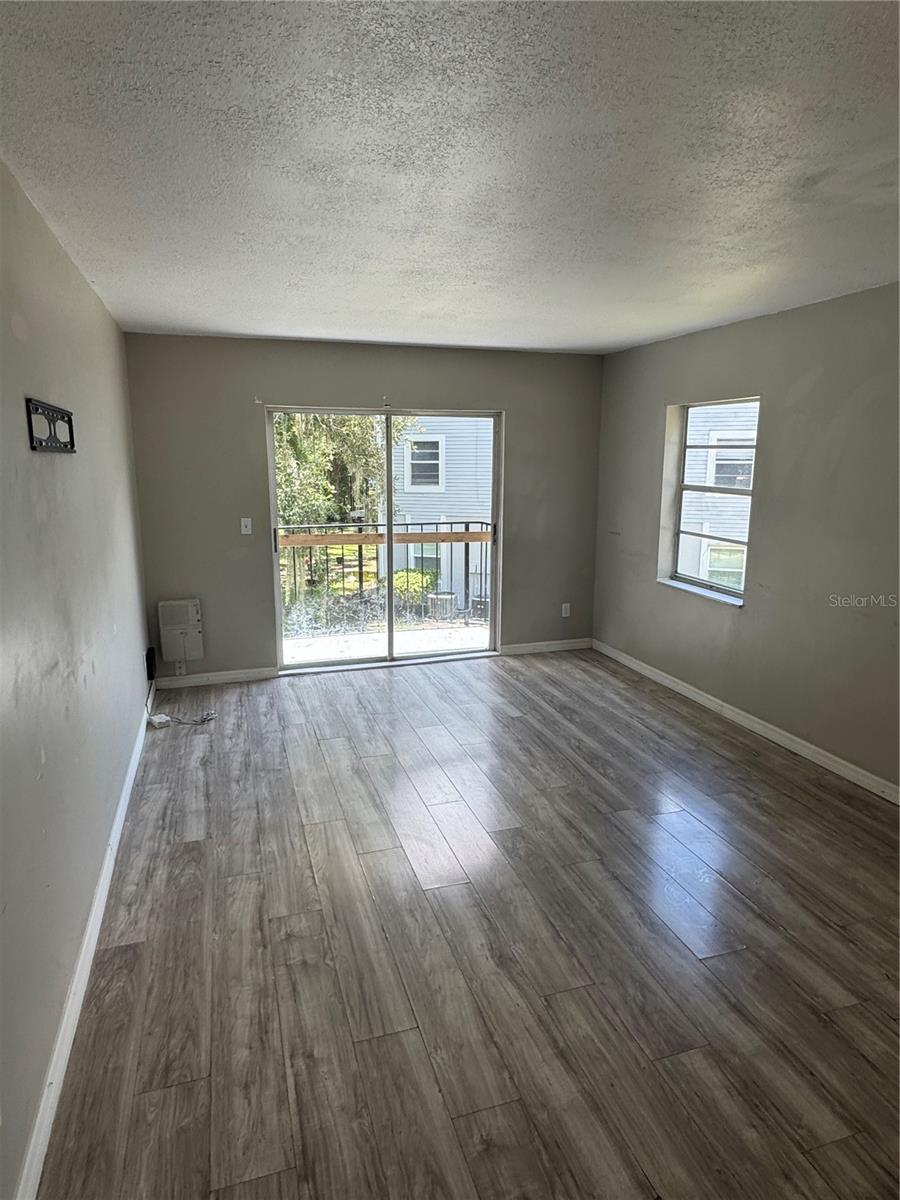 WATERSIDE CONDOMINIUM - Residential Lease