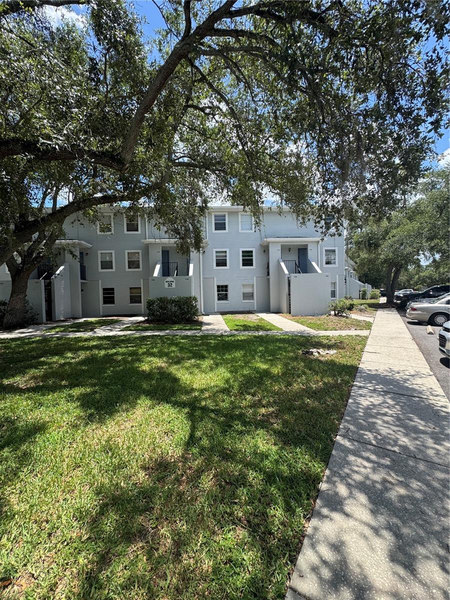 WATERSIDE CONDOMINIUM - Residential Lease