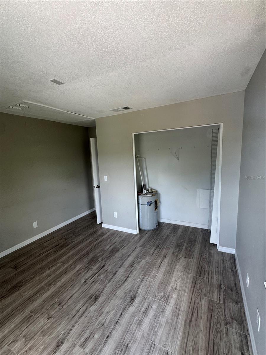 WATERSIDE CONDOMINIUM - Residential Lease