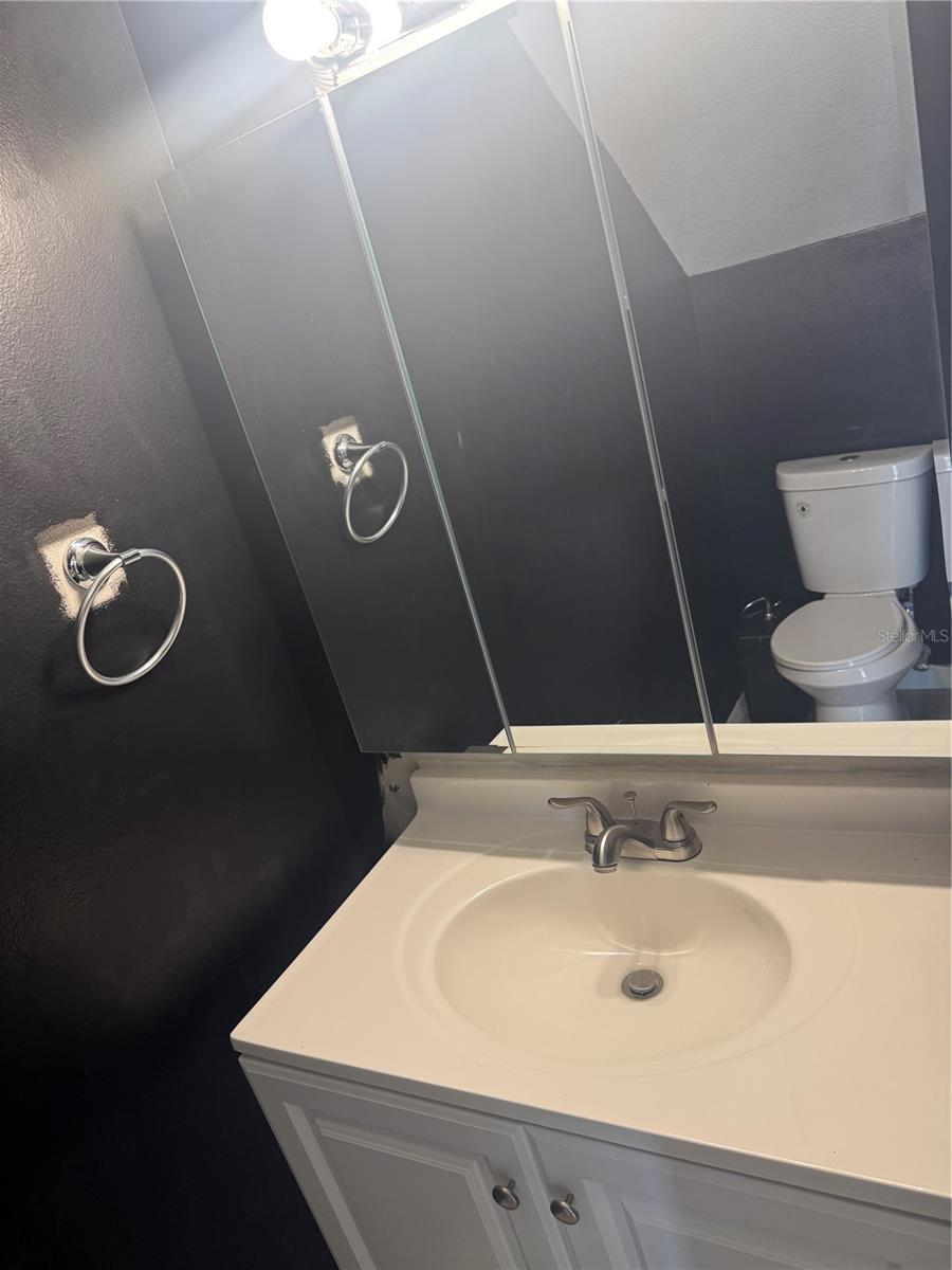 WATERSIDE CONDOMINIUM - Residential Lease