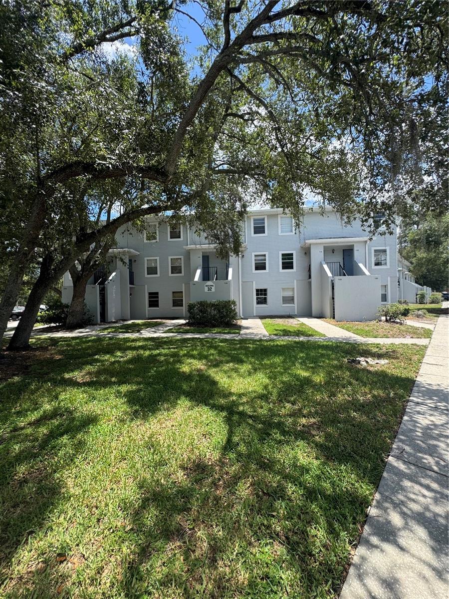 WATERSIDE CONDOMINIUM - Residential Lease