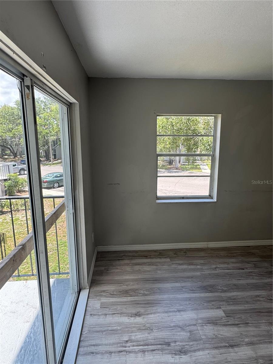 WATERSIDE CONDOMINIUM - Residential Lease