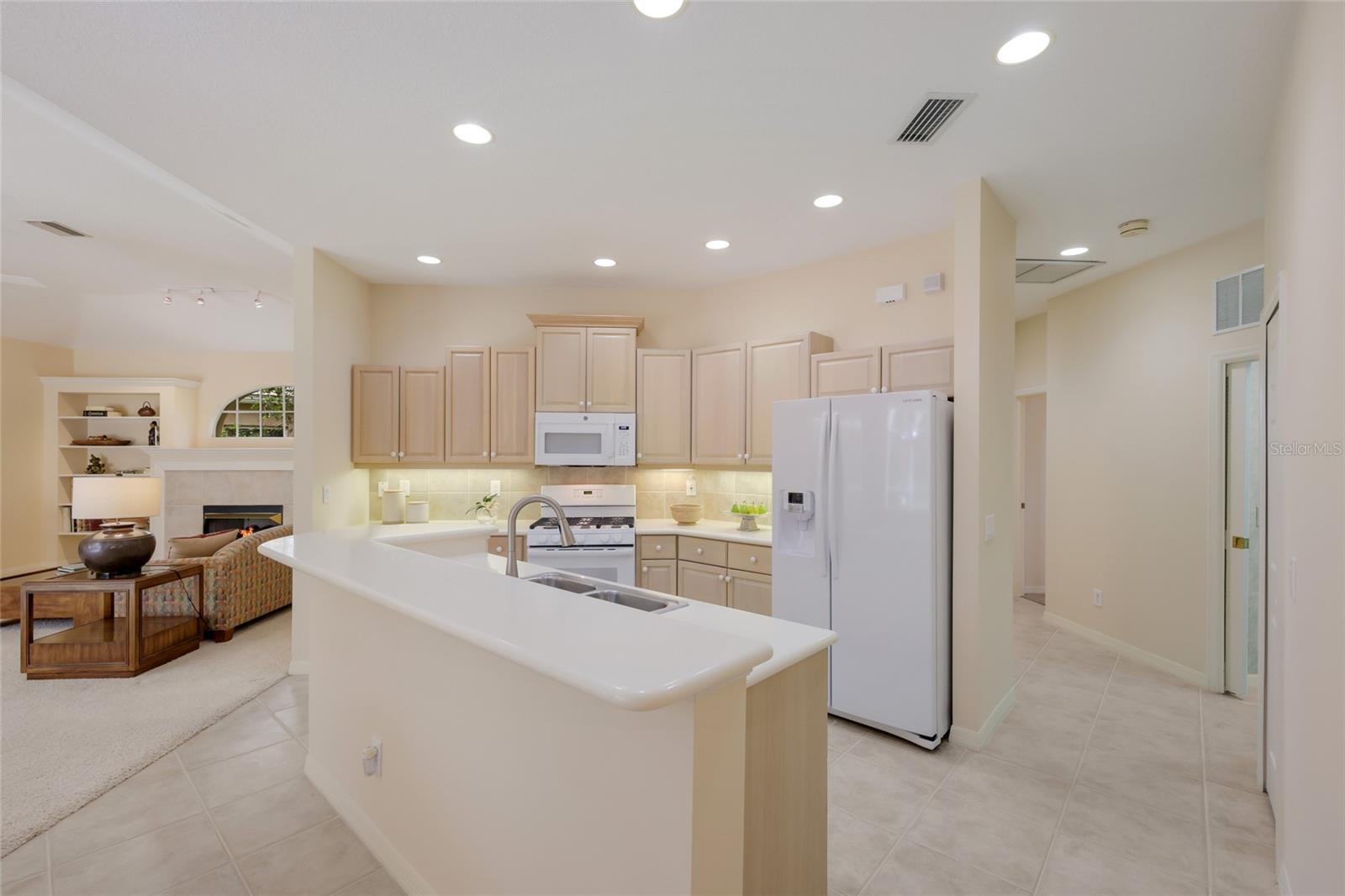 EDGEWATER VILLAGE SUBPHASE B - Residential