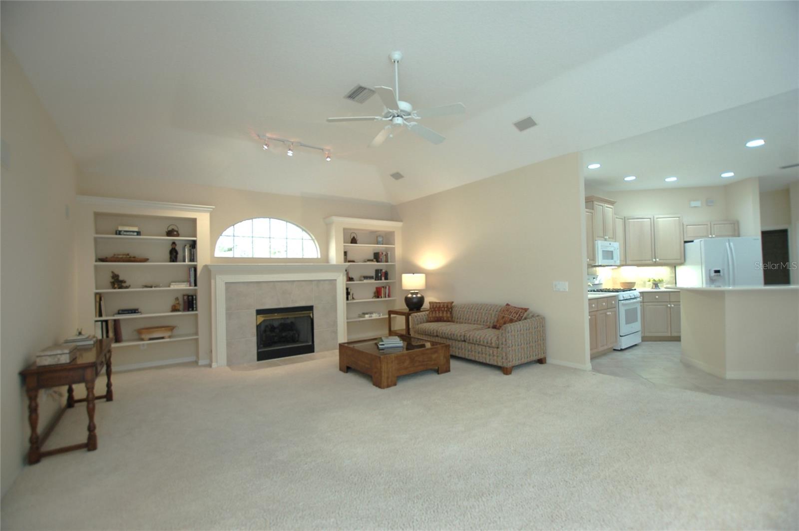 EDGEWATER VILLAGE SUBPHASE B - Residential