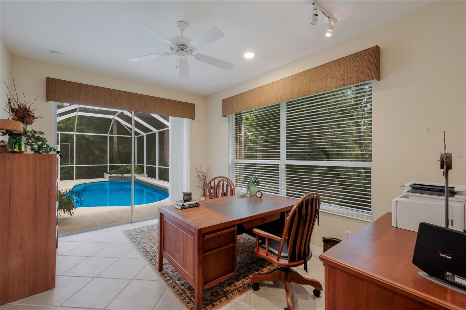 EDGEWATER VILLAGE SUBPHASE B - Residential