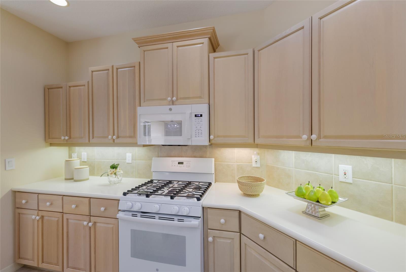 EDGEWATER VILLAGE SUBPHASE B - Residential