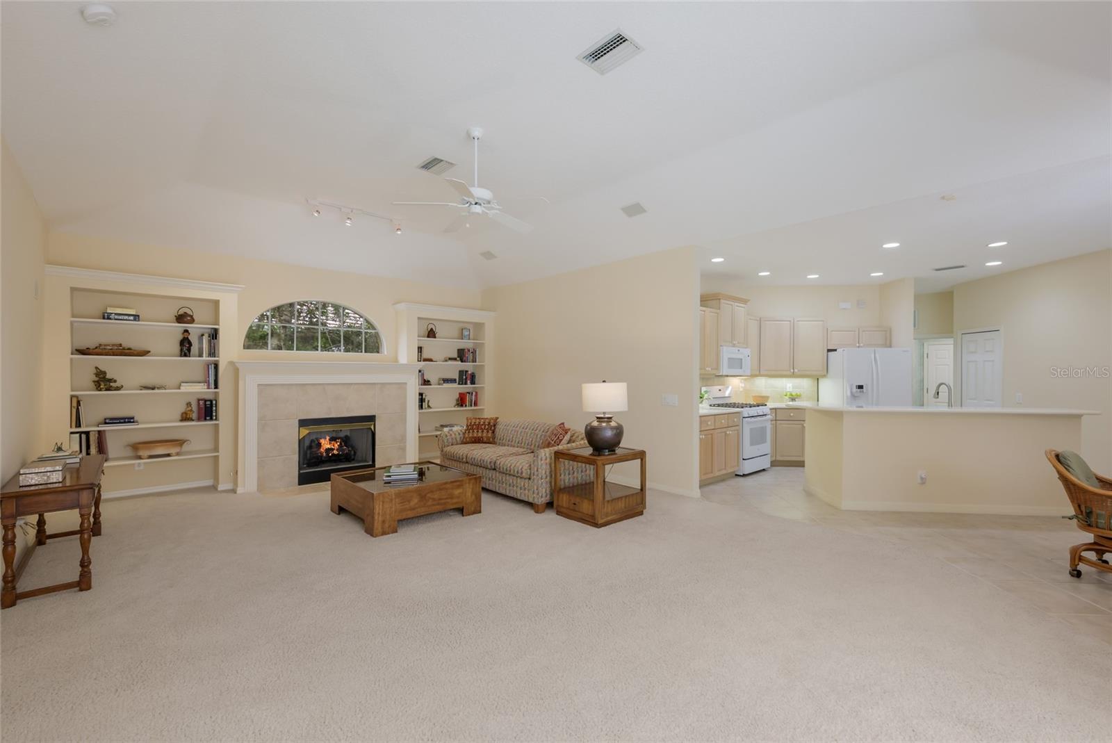 EDGEWATER VILLAGE SUBPHASE B - Residential