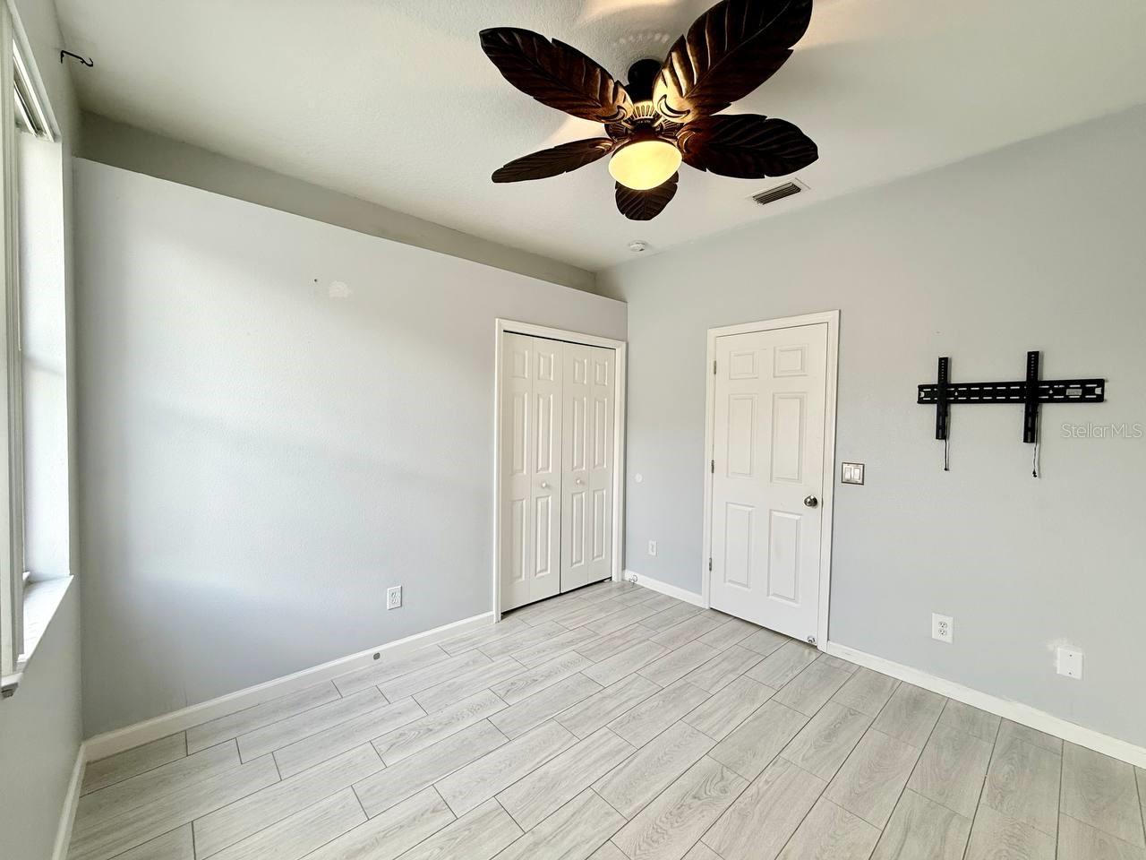 BLOOMINGDALE SEC CC PH - Residential Lease
