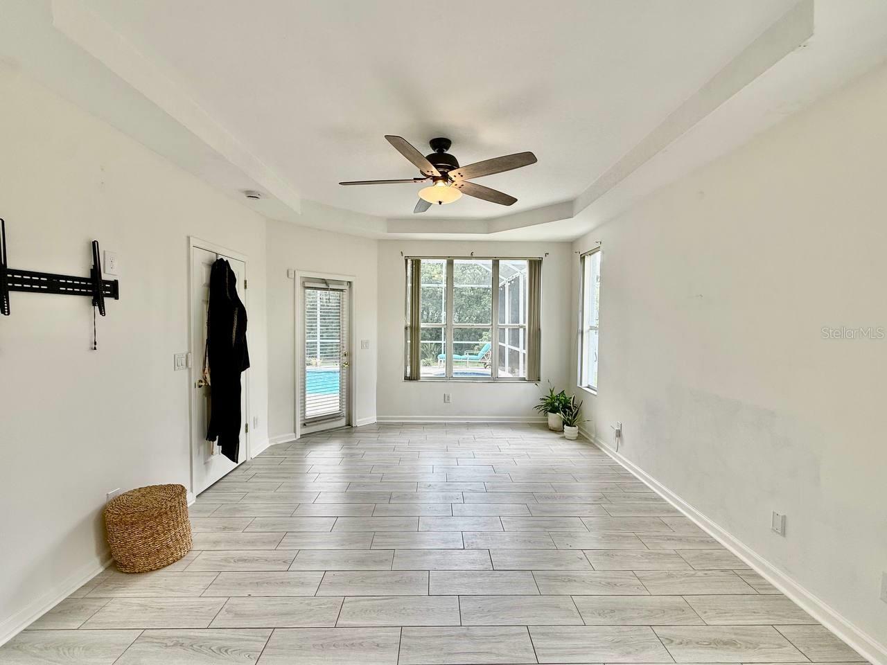 BLOOMINGDALE SEC CC PH - Residential Lease