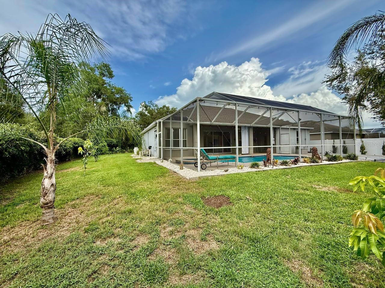 BLOOMINGDALE SEC CC PH - Residential Lease