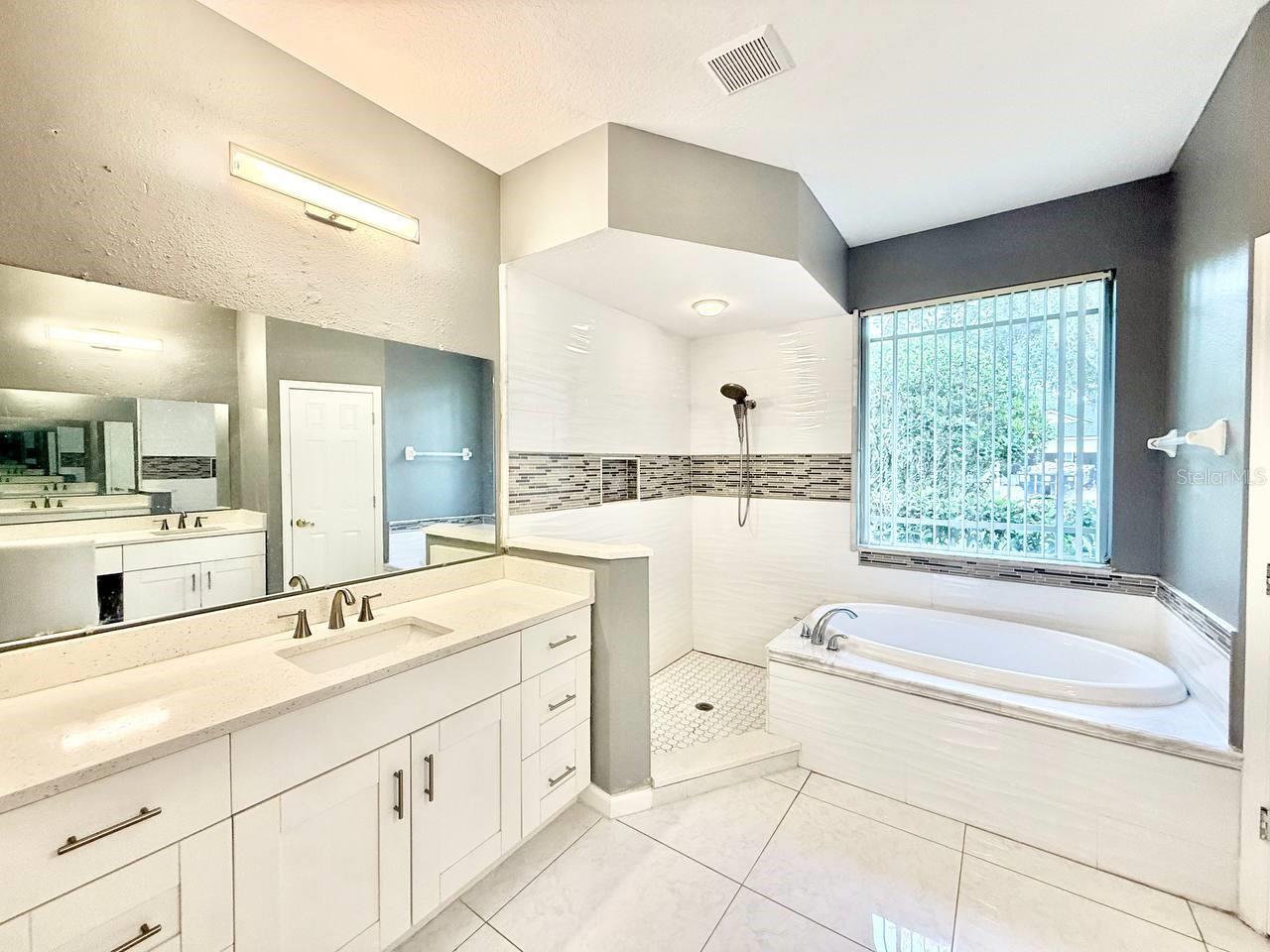 BLOOMINGDALE SEC CC PH - Residential Lease