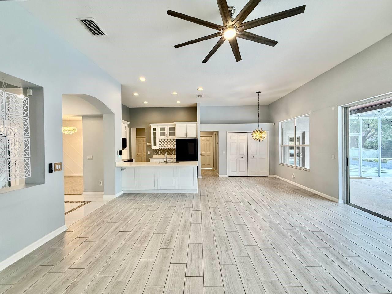 BLOOMINGDALE SEC CC PH - Residential Lease