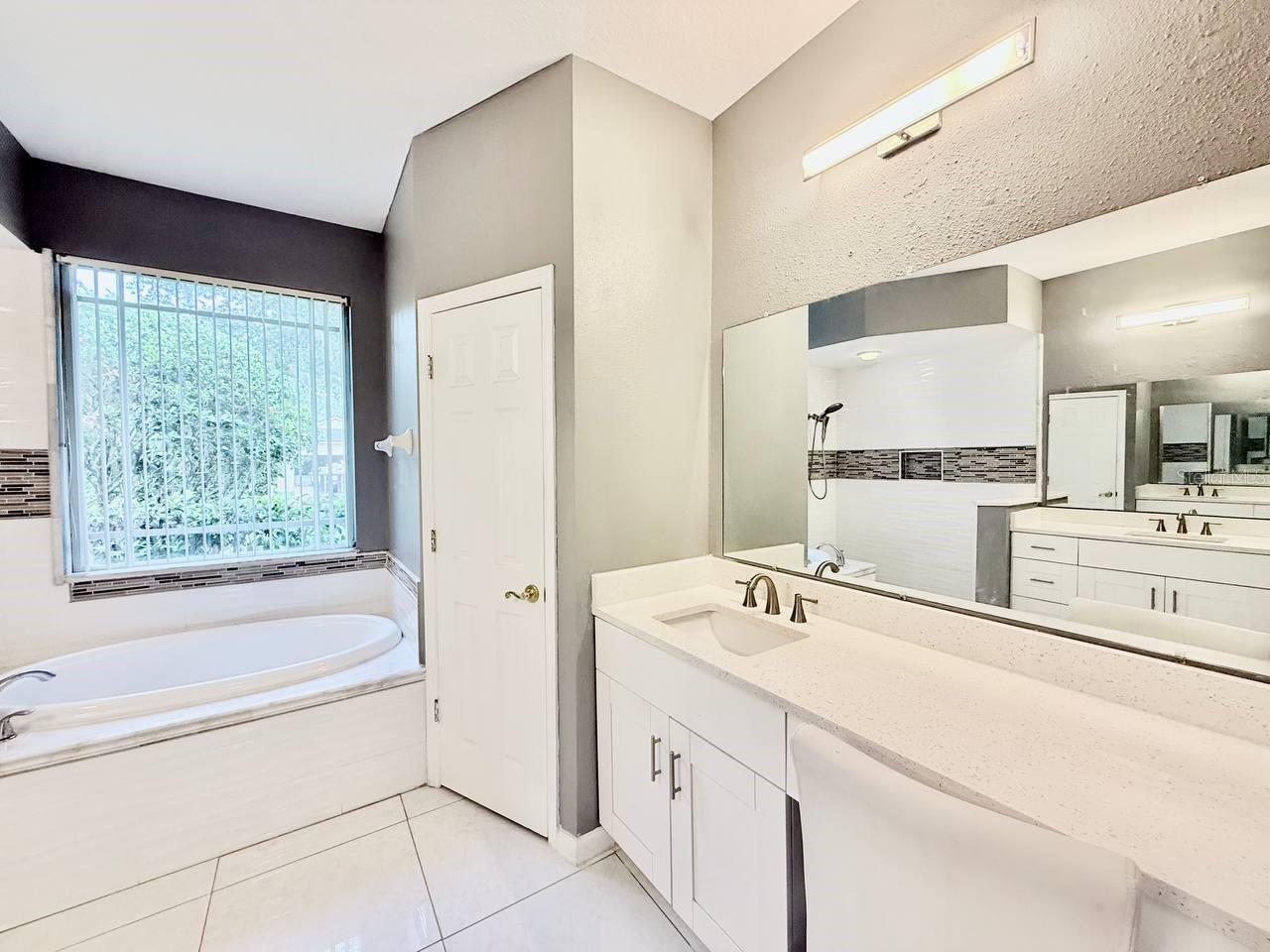 BLOOMINGDALE SEC CC PH - Residential Lease