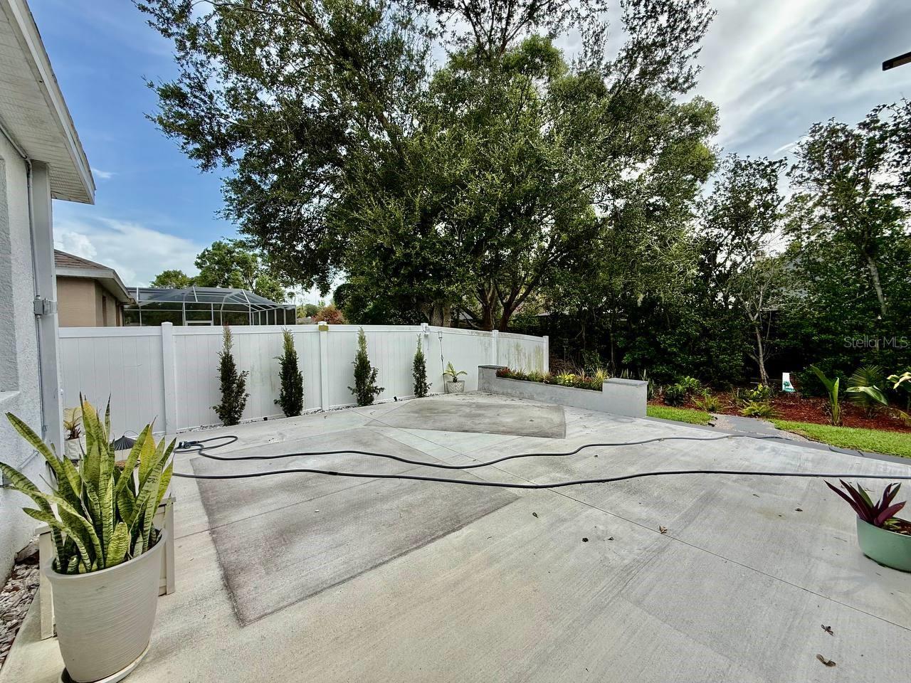 BLOOMINGDALE SEC CC PH - Residential Lease