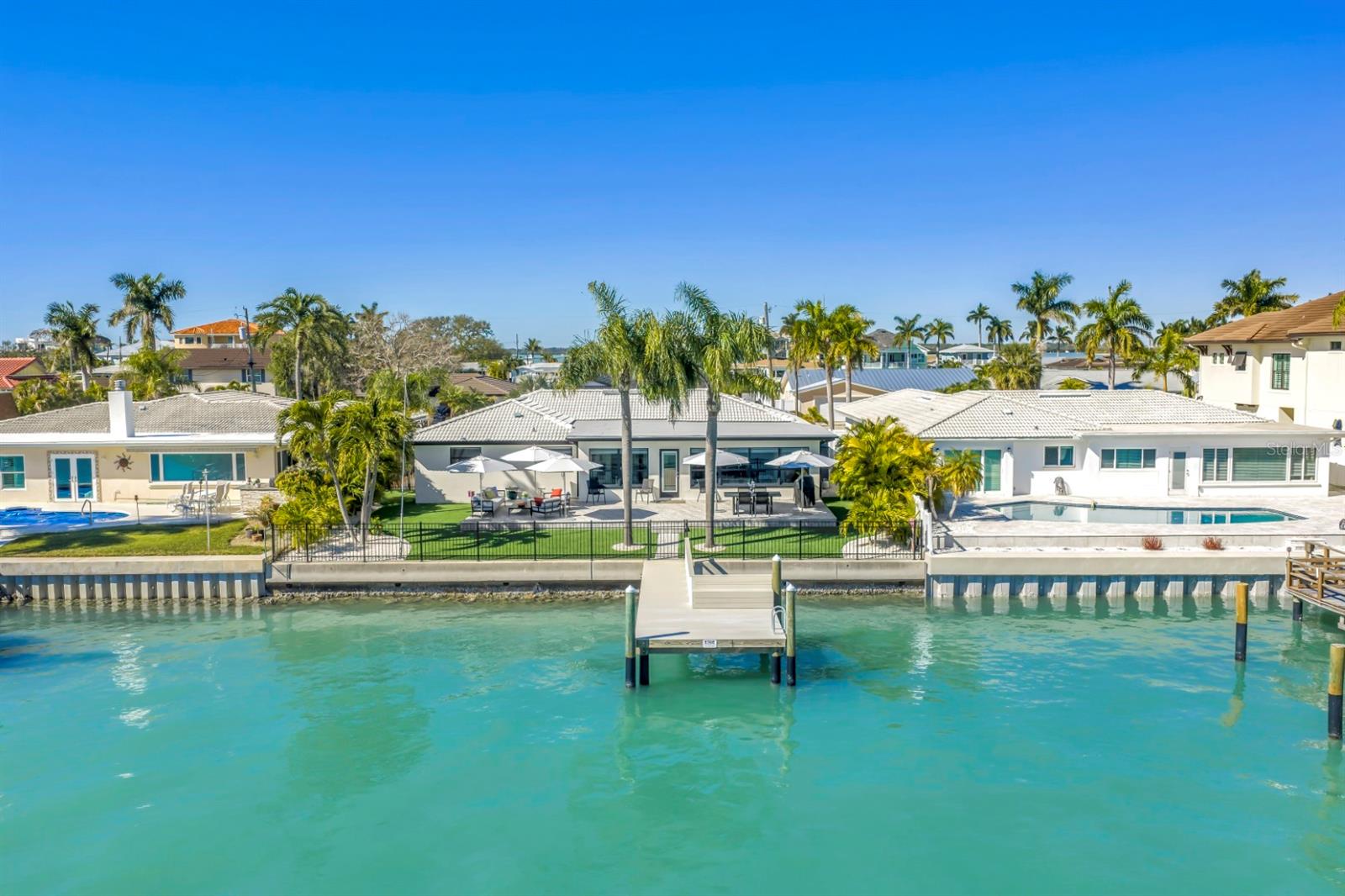 CAPRI ISLE - Residential