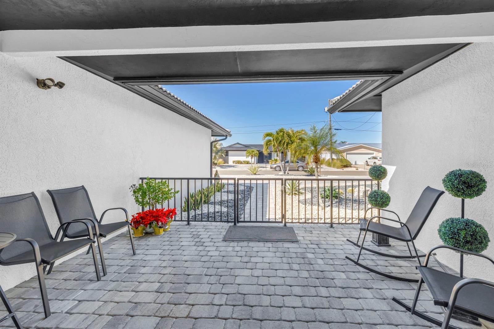 CAPRI ISLE - Residential