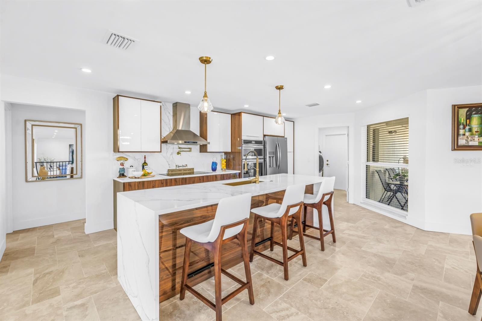CAPRI ISLE - Residential