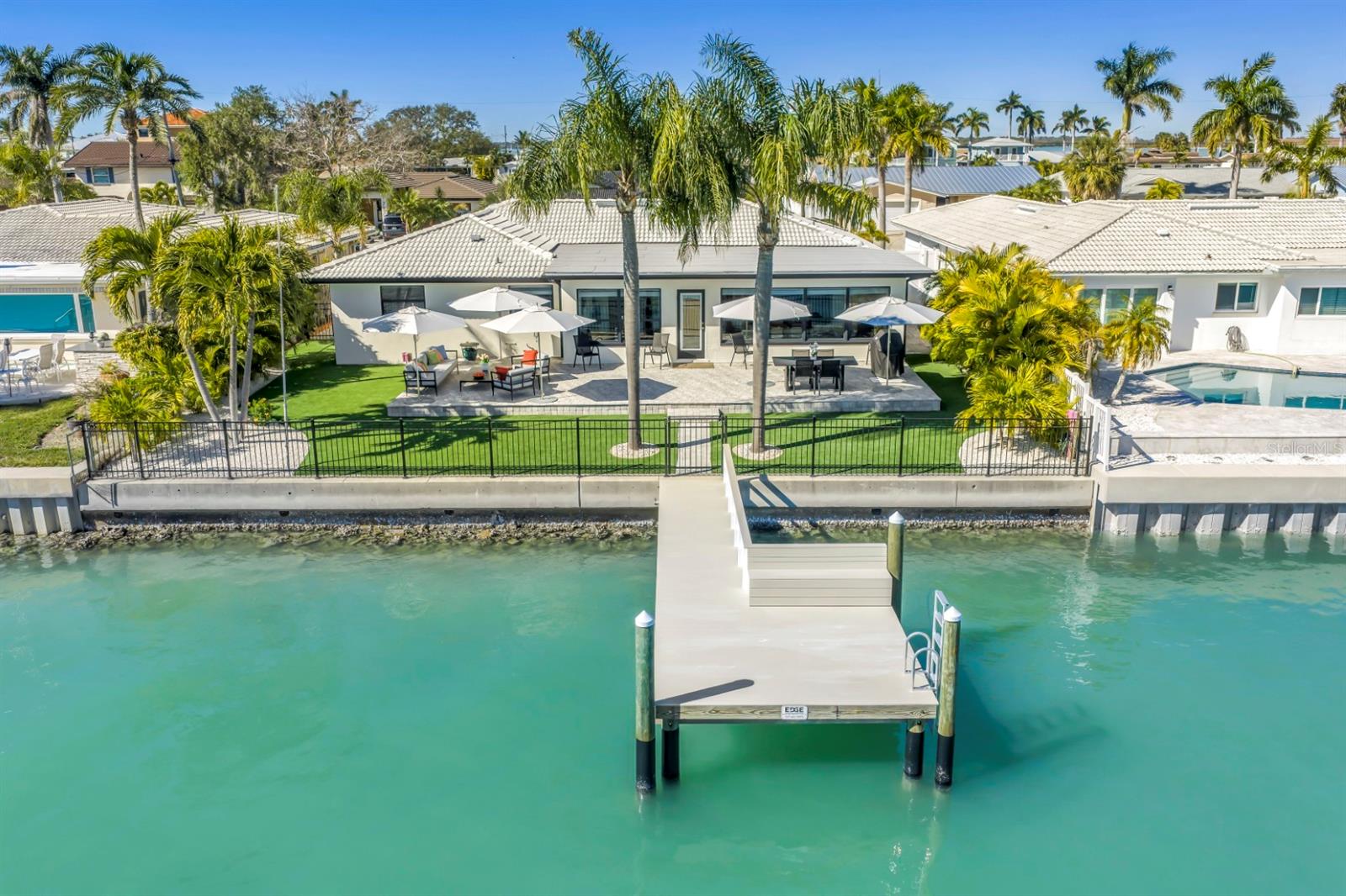 CAPRI ISLE - Residential