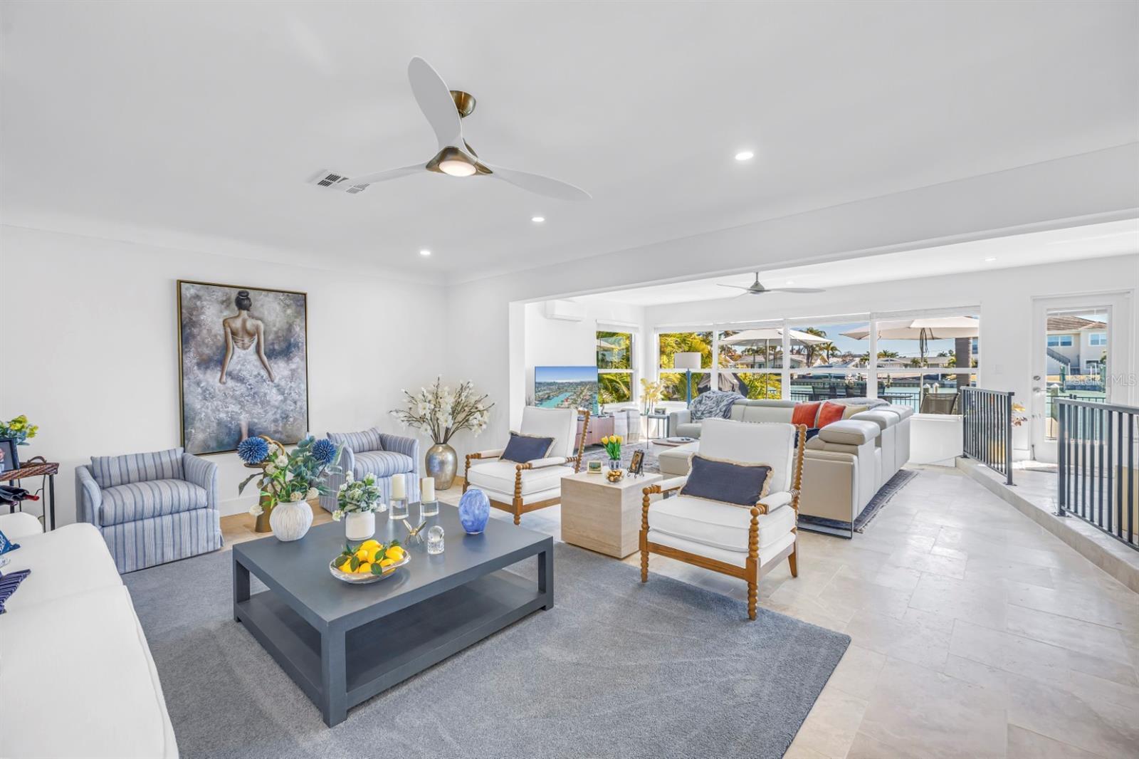CAPRI ISLE - Residential