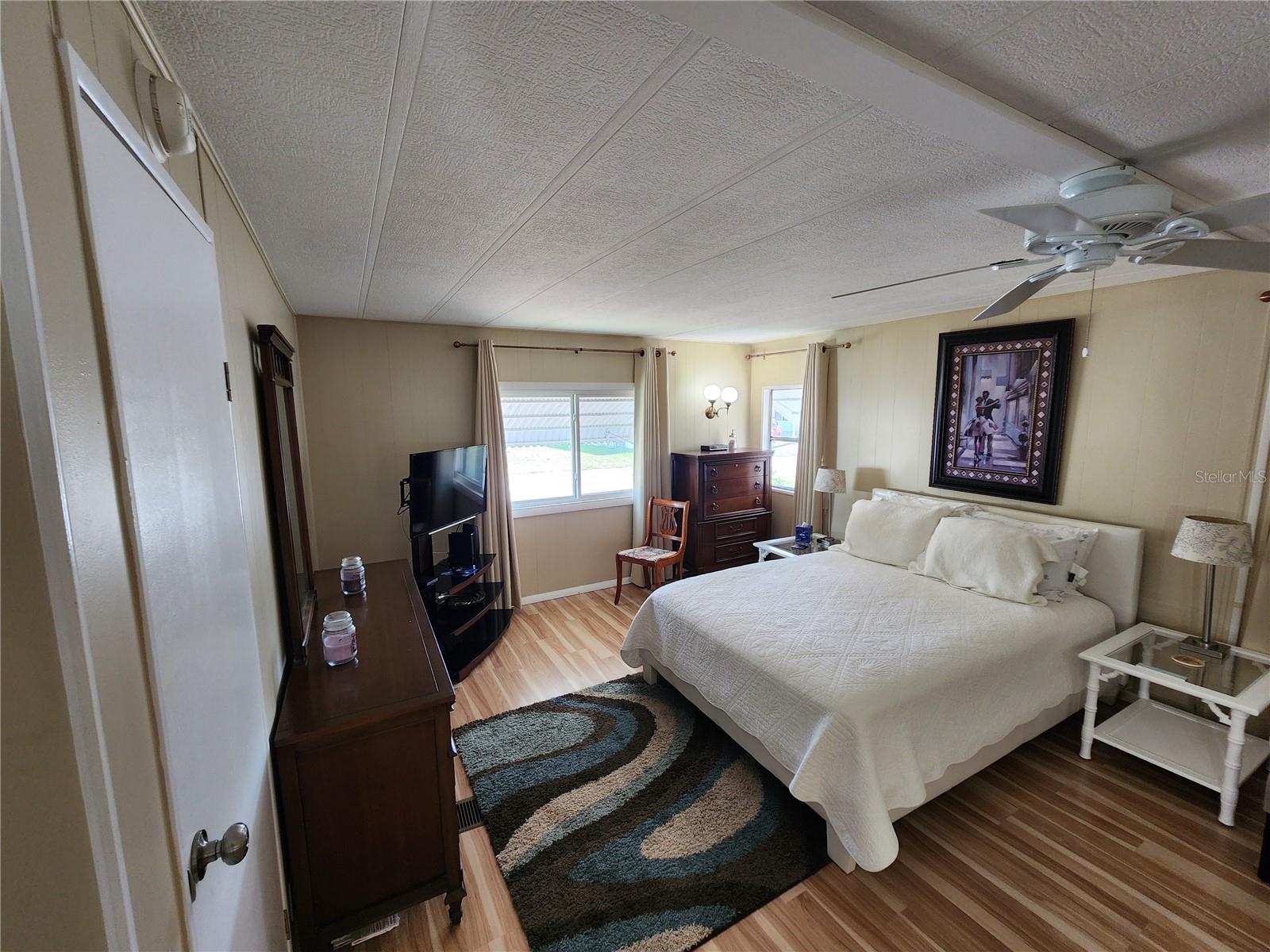 PALM LAKE ESTATES - Residential