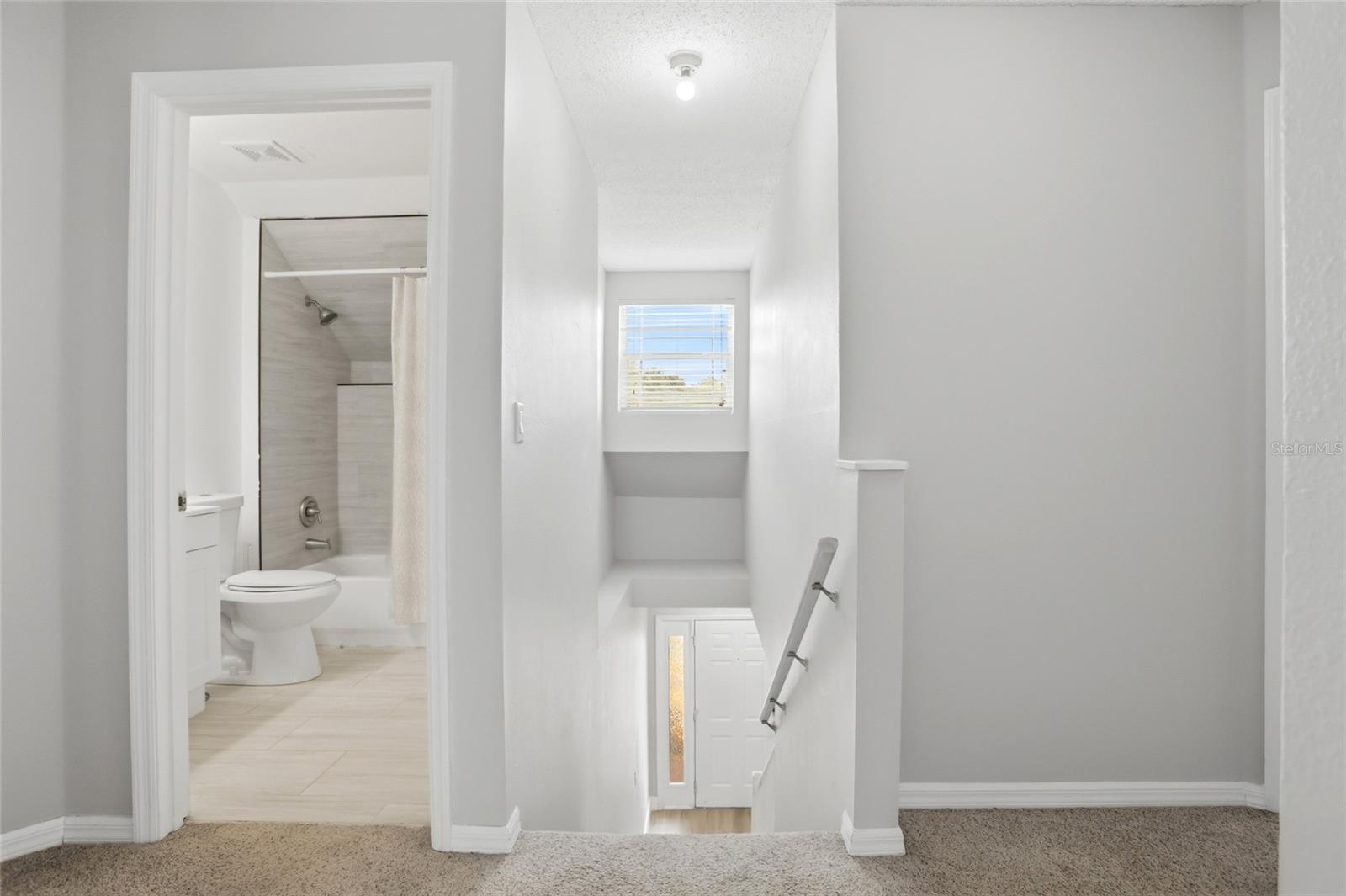 SANCTUARY PH 02 - Residential