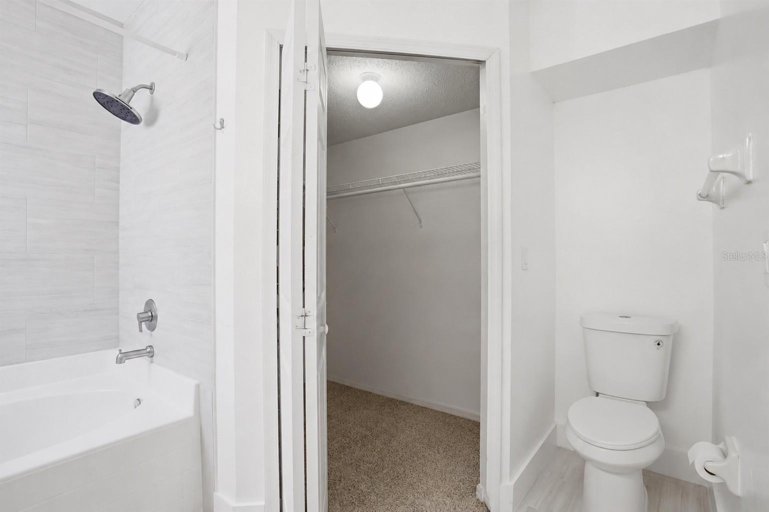 SANCTUARY PH 02 - Residential