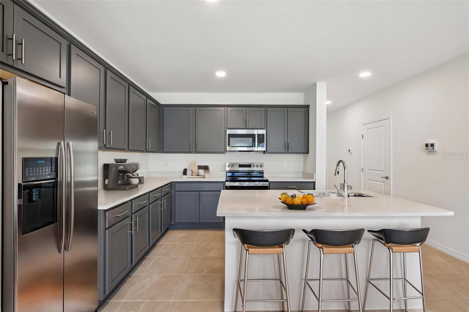TWIN OAKS - Residential