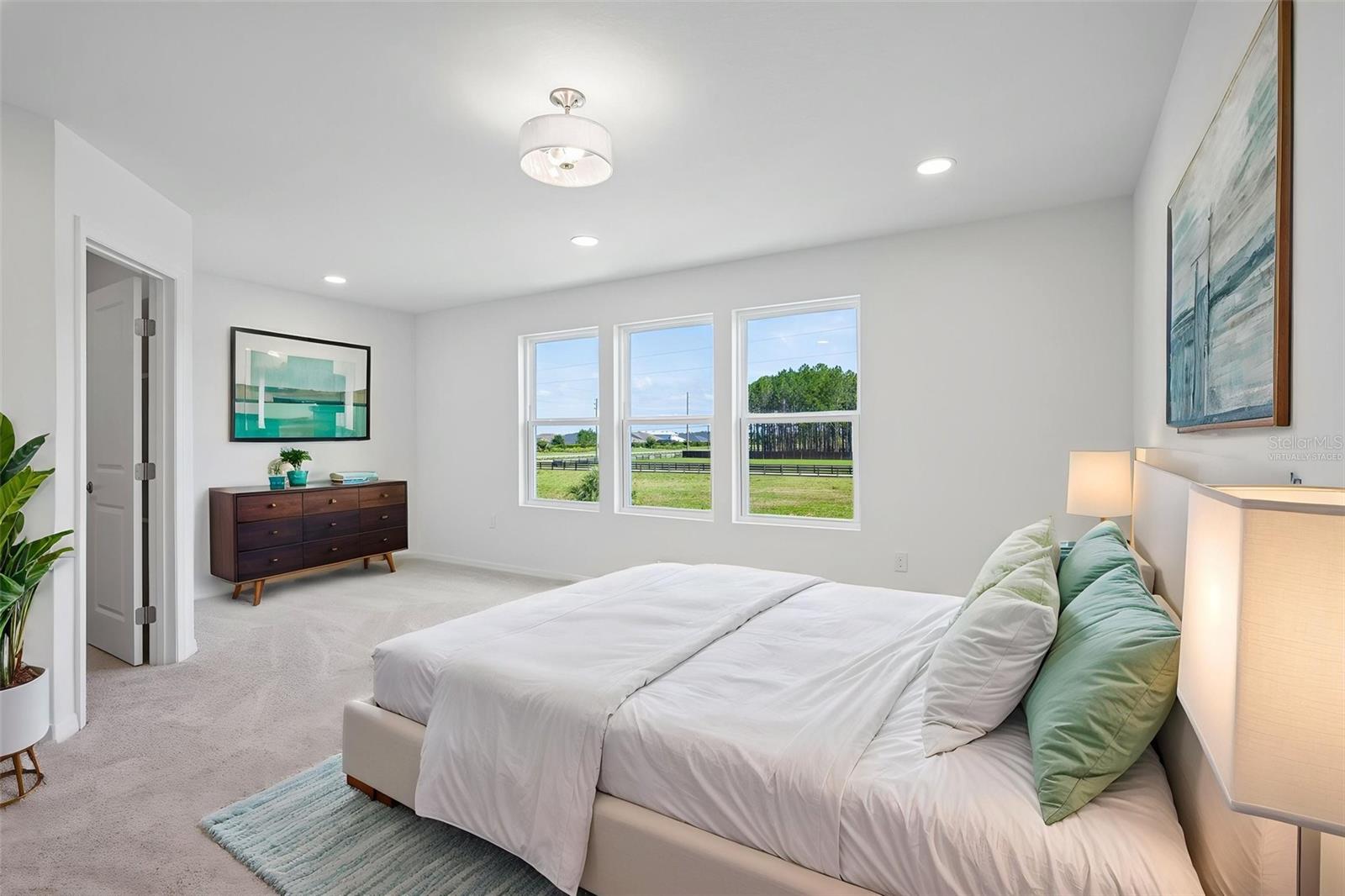 TWIN OAKS - Residential