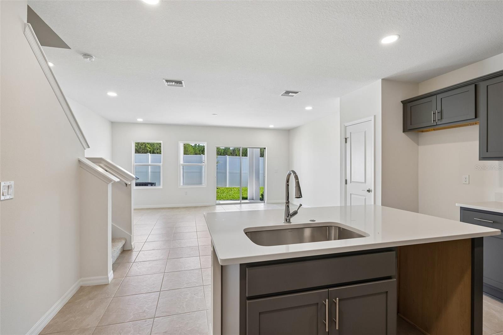 TWIN OAKS - Residential