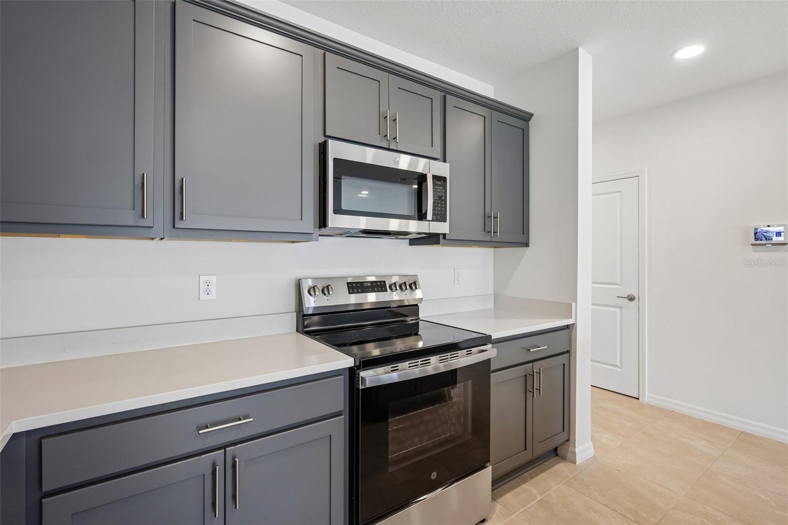 TWIN OAKS - Residential